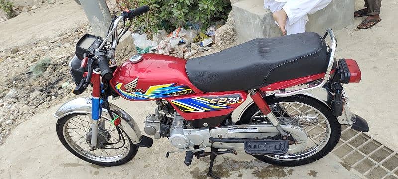 Honda CD70 0