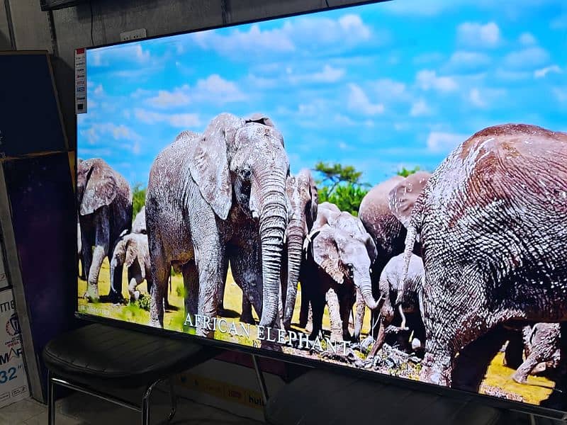 85. INCH NEW MODEL SAMSUNG 4K UHD 3. YEAR WARRANTY. 03334155206 7