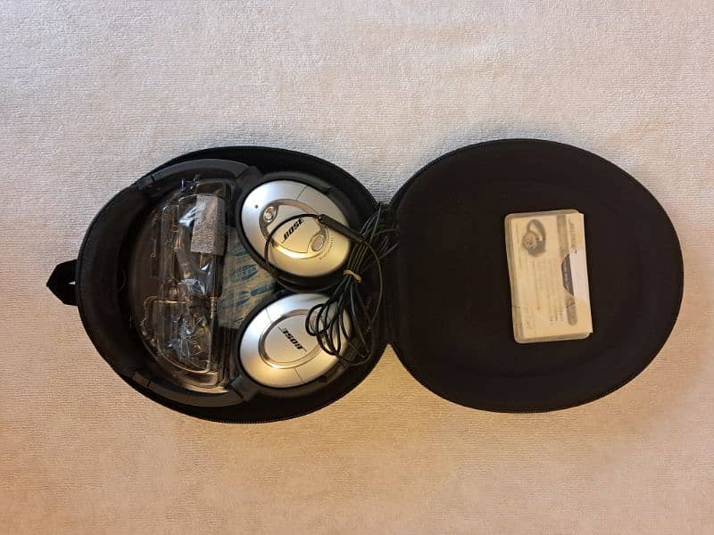 Bose QC 15 Quiet Comfort Headphones 3