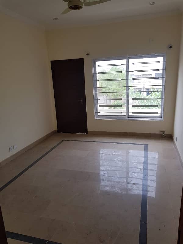 1 Kanal Portion Available. For Rent in F-17 Islamabad. 3