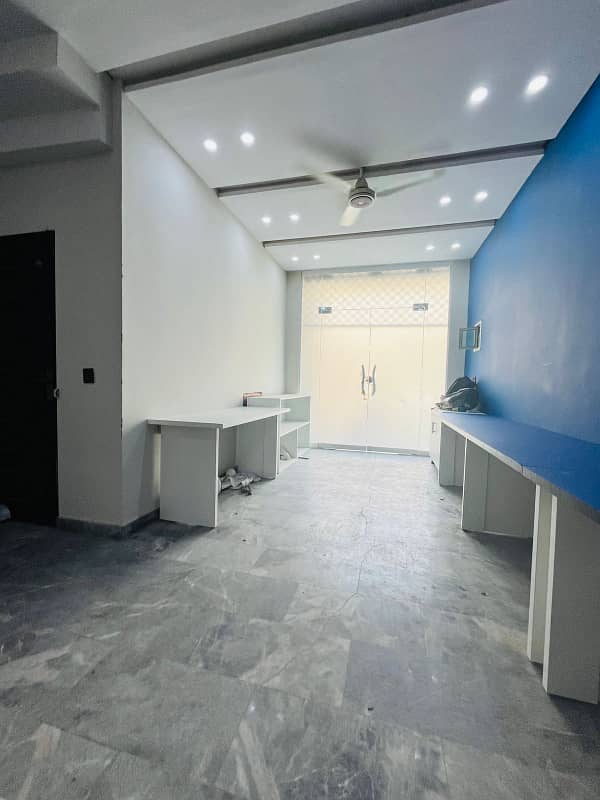 Fully Furnished Independent Office Floor Gulberg 3