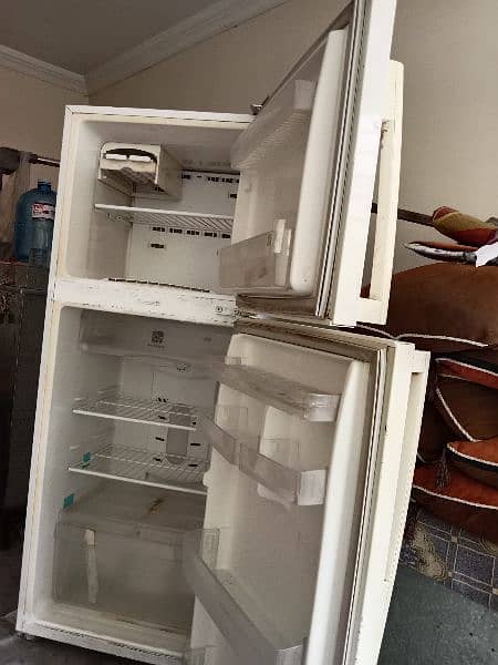 Samsung Fridge, Condition Excellent, Working All Ok 4