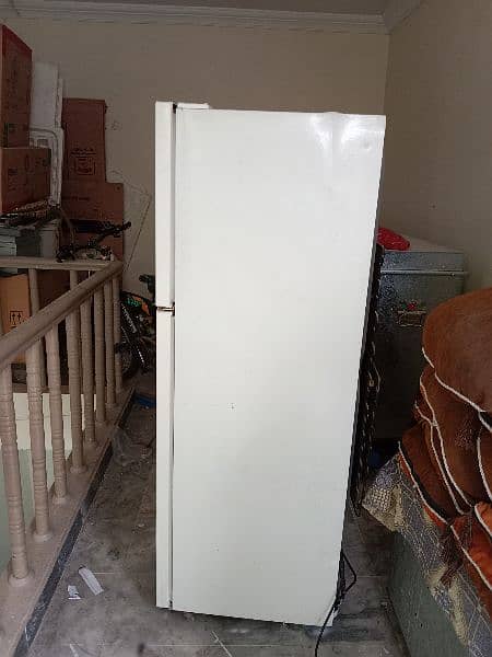 Samsung Fridge, Condition Excellent, Working All Ok 9