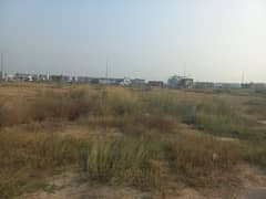 1 KANAL PLOT AVAILABLE FOR SALE Z2-1606