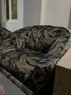 5 Seater sofa with Table