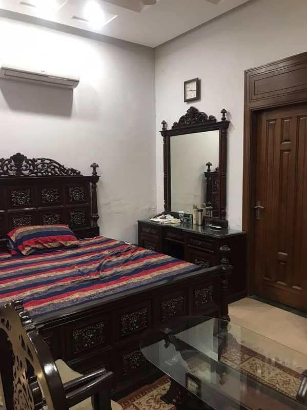 10 Marla Facing Park Slightly Used Upper Portion Is Available For Rent On Top Location Of Punjab Society Phase 1 Lahore 0