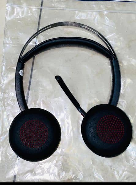 Plantronic focus 2 Bluetooth headphones 2