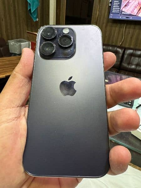 Apple iPhone 14 Pro 1
