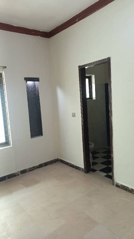 UPPER PORTION OF 10 MARLA EXCELLENT GOOD NEW CONDITION HOUSE FOR RENT IN RAFI BLOCK BAHRIA TOWN LAHORE 9