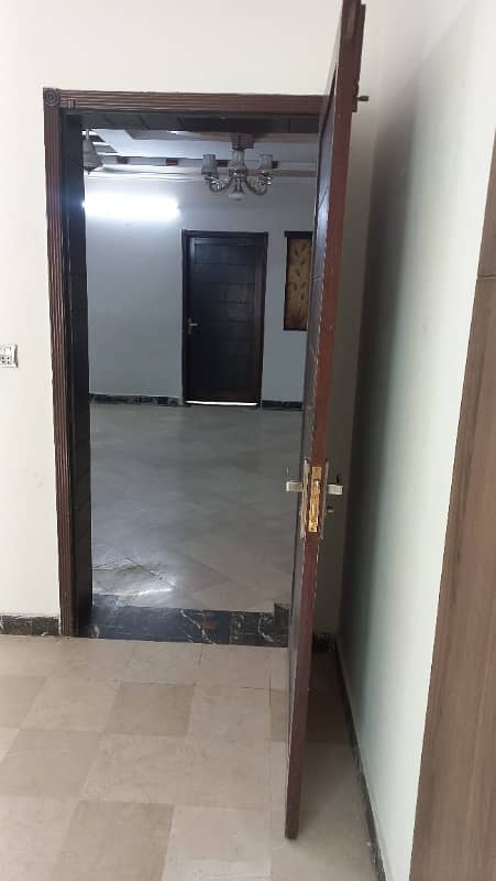 UPPER PORTION OF 10 MARLA EXCELLENT GOOD NEW CONDITION HOUSE FOR RENT IN RAFI BLOCK BAHRIA TOWN LAHORE 11
