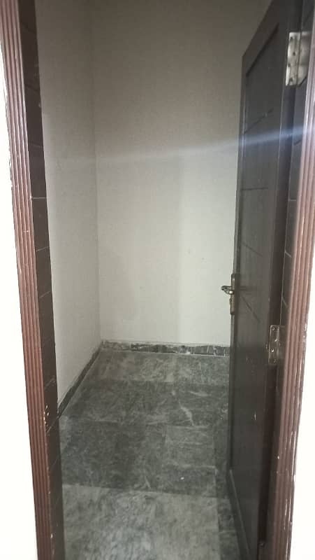 UPPER PORTION OF 10 MARLA EXCELLENT GOOD NEW CONDITION HOUSE FOR RENT IN RAFI BLOCK BAHRIA TOWN LAHORE 21