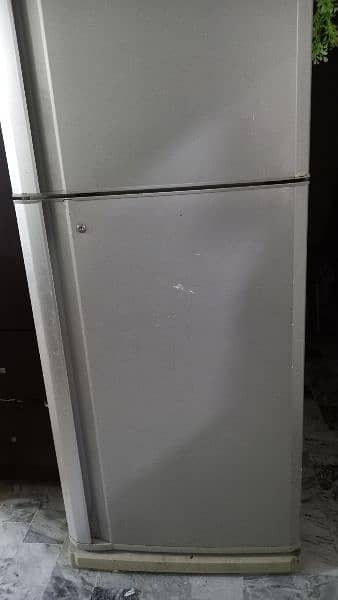 refrigerator in big size 1