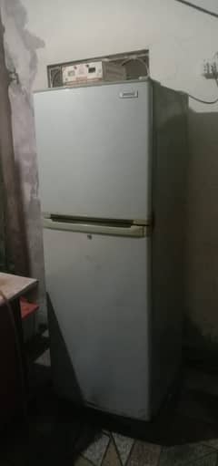 Orient Refrigerator for sale (Medium Size) Good Condition