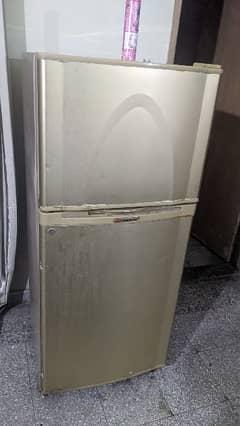 Dawlance fridge in working condition