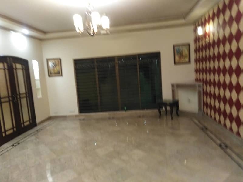 1 Kanal Super Out House Prime Hot For Sale dha Phase1 10