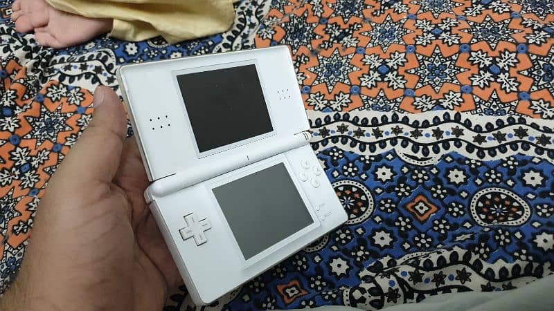 Nintendo DSi 1