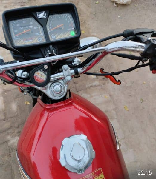 Honda125 special gold edition model 2024 total 1000km driven applied 15