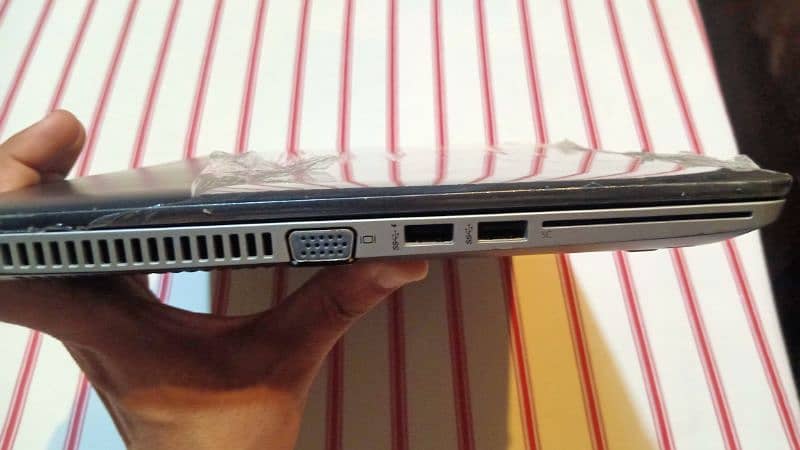 HP Elitebook 840G2 i5 5th 4