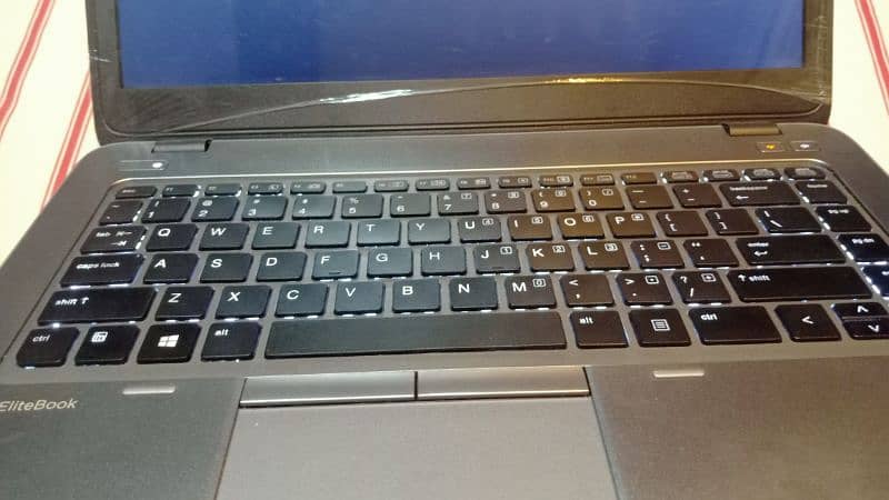 HP Elitebook 840G2 i5 5th 8