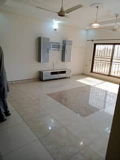 1 kanal upper portion for rent in phase 7