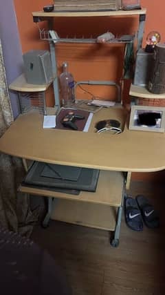 computer / study table