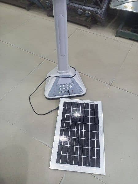 variety charging fan plus solore plate 10w and emergency light. 3