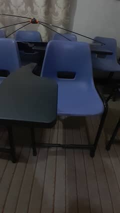 Classroom Chairs in Excellent Condition for Sale