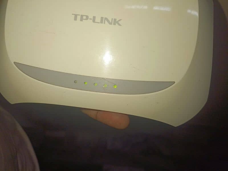 Tp link Router - MT link converter - Desktop Switch 8 port 5