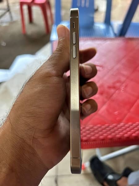 iPhone XR Converted to iPhone 15 pro waterpack 256gb 2