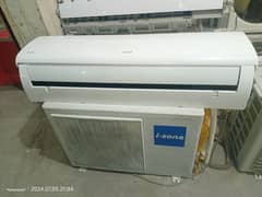 Izone Dc Inveter Ac 1.5 ton Genuine Condition