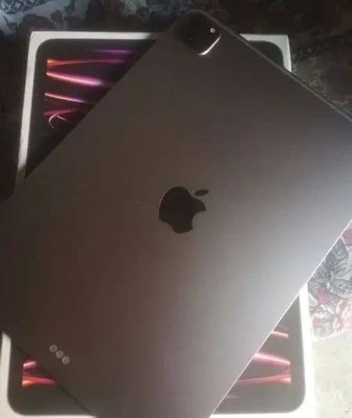 apple ipad pro 11 inch m2 chip with waranty 1