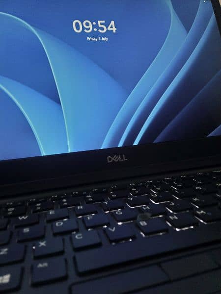 Dell Laptop Core i5,  8th Generation 4