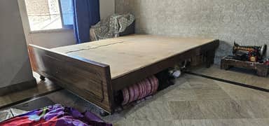 Double bed -- pure Old wood