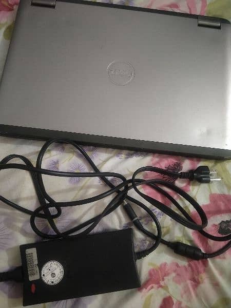DELL laptop for sale,,used. 10