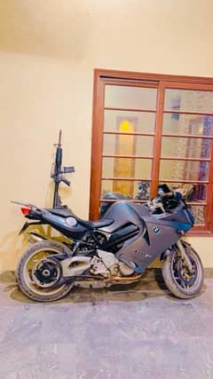 BMW f800st