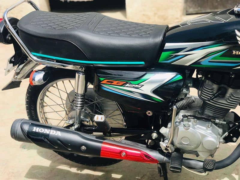 Honda 125 10/10 condition 3