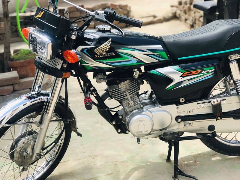 Honda 125 10/10 condition 8