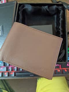 Tan men wallet hub company new