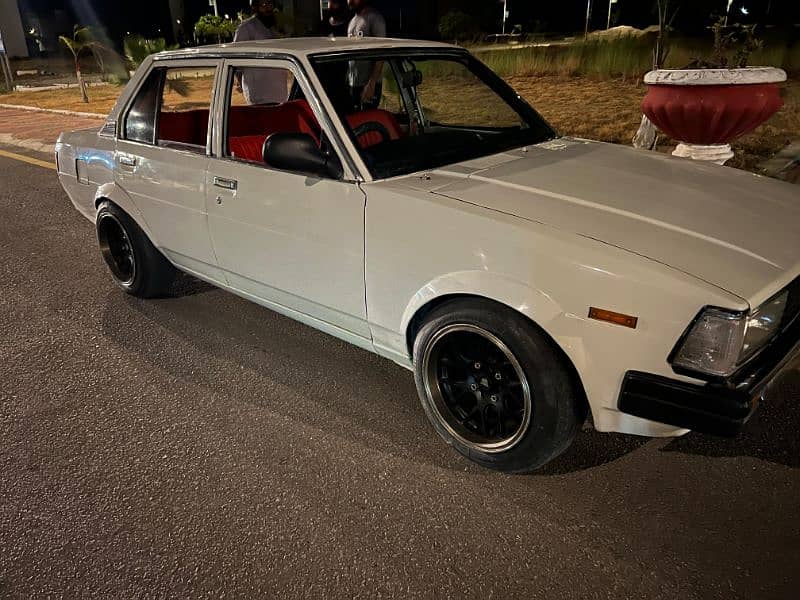 Toyota Corolla XE 1982 4