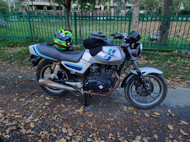 Suzuki GS-450cc heavy bike for sale 3