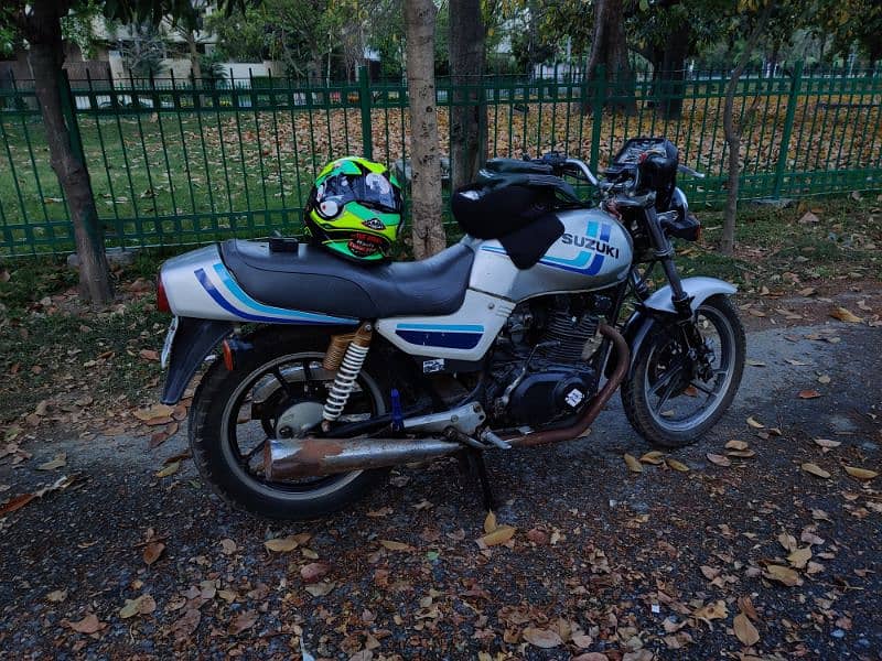 Suzuki GS-450cc heavy bike for sale 5