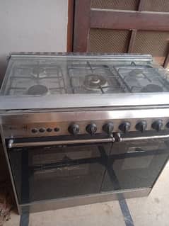 Canon Cooking Range With 5 Burners