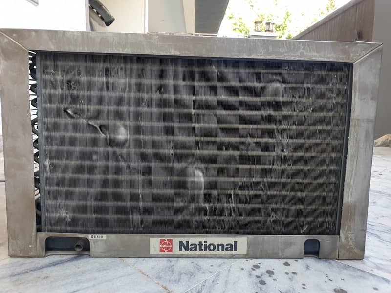 national window ac *Almost new* 1 ton 1