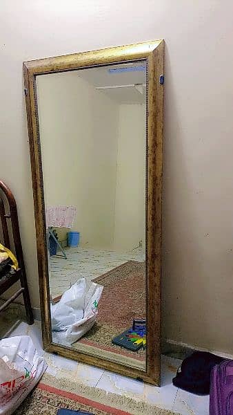 standing mirror for parlours and home 0