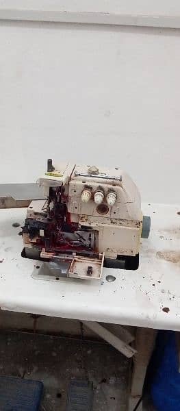 sewing Machine and overlock Machine JACK 13