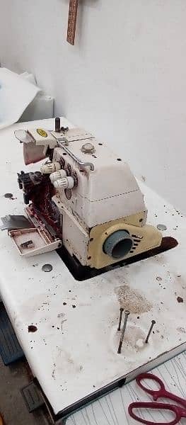 sewing Machine and overlock Machine JACK 15