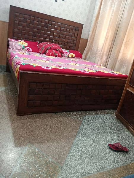 King size bed with metress for sale wood taali 3