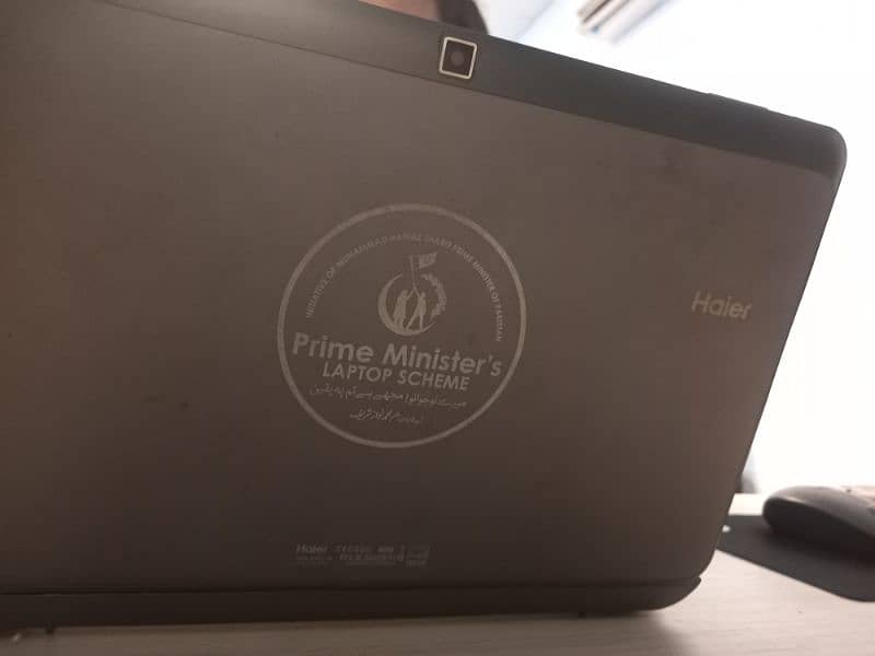 Haier Y11B Touch laptop 3