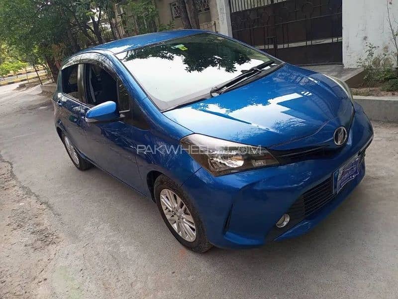 Toyota Vitz 2014 F1.0 5