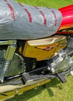 Honda125 special gold edition model 2024 total 1000km driven applied